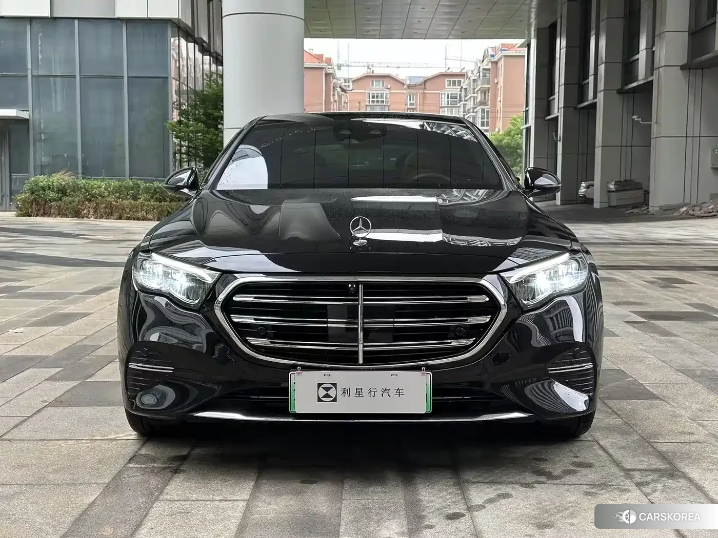 Mercedes-Benz E-Class 2025 Черный из Китая, фото 4