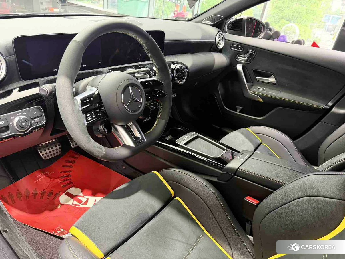 Mercedes-Benz AMG A-Class 2023 Серебристо-серый из Китая, фото 4