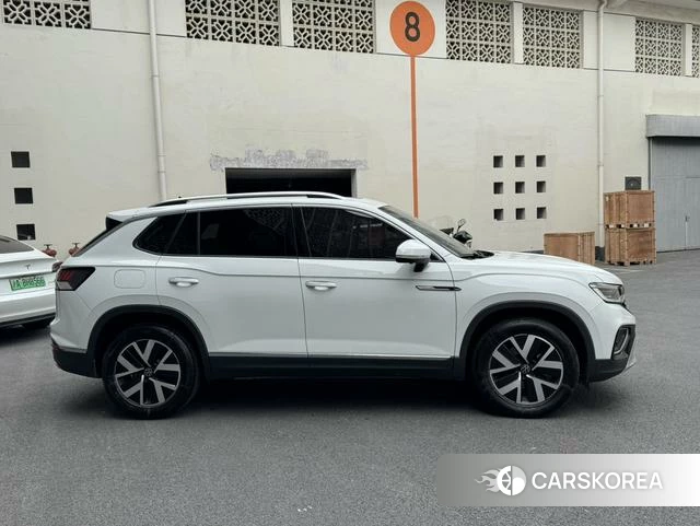 Volkswagen Tayron 2024 Белый из Китая, фото 4