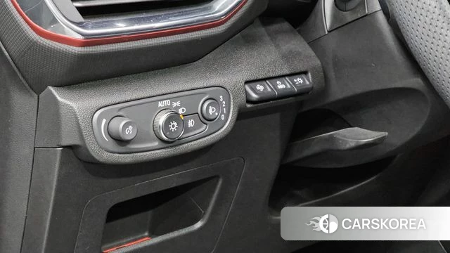 Chevrolet (GM Daewoo) Trailblazer 2022 Черный из Кореи, фото 4