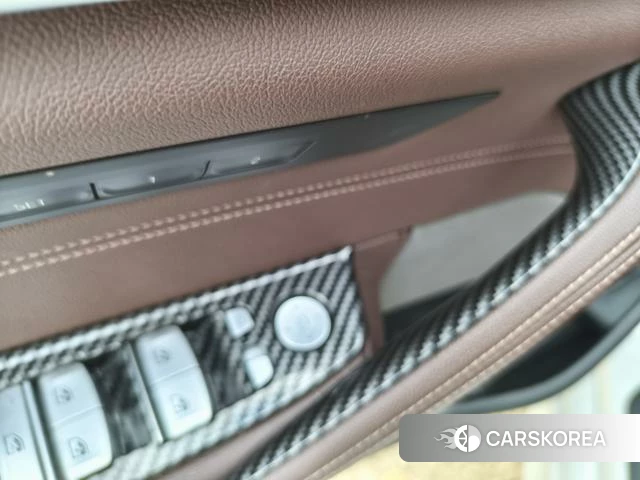 BMW 5 series 2021 Белый из Китая, фото 4