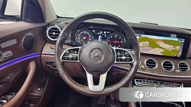Mercedes-Benz E-Class W213 2019 Белый из Кореи, фото 4