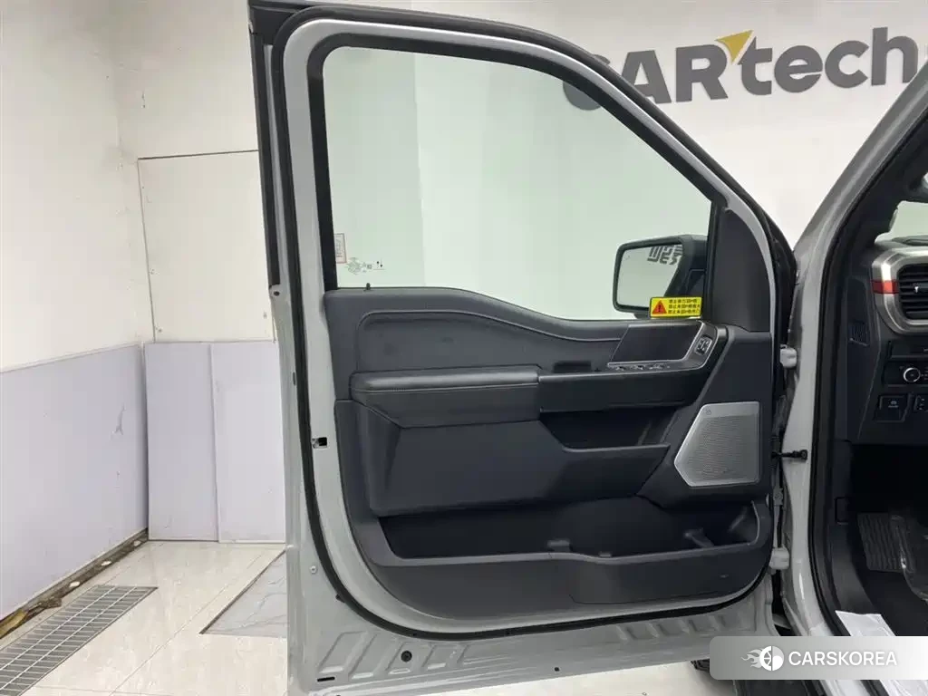 Ford F-150 2026 Silver/gray из Китая, фото 4