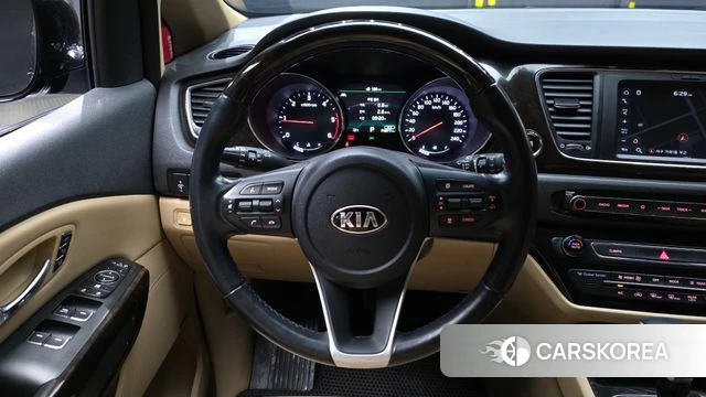 Kia The New Carnival 2018 Черный из Кореи, фото 5