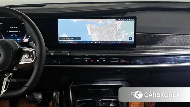 BMW 7 Series (G70) 2026 Черный из Кореи, фото 4