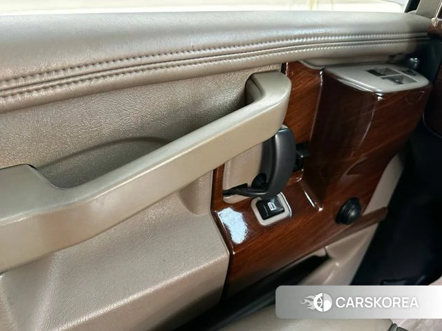 Chevrolet Express Van 2018 Белый из Кореи, фото 4
