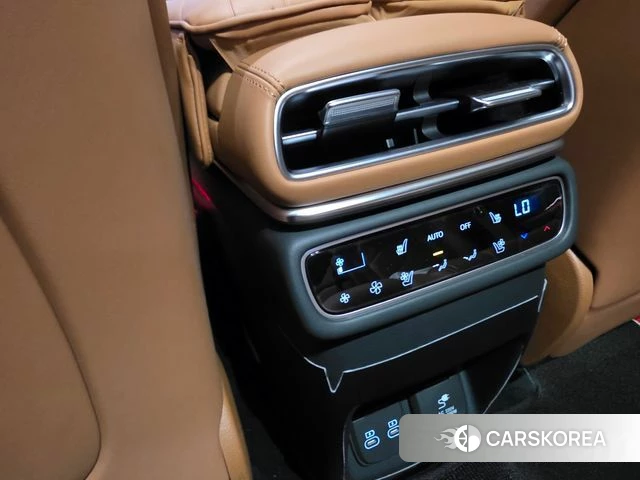 Genesis GV80 2024 Серебристо-серый из Кореи, фото 4