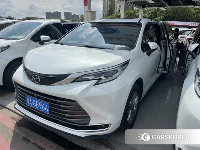 Toyota Sienna 2024 Белый из Китая, фото 4