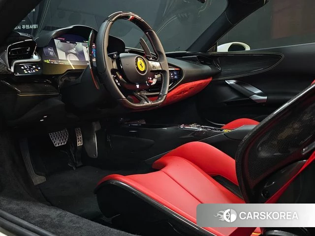 Ferrari SF90 Spider 2022 Жемчужный цвет из Кореи, фото 4