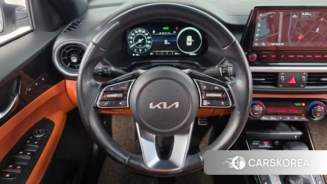 Kia The New K3 2nd generation 2021 Белый из Кореи, фото 4