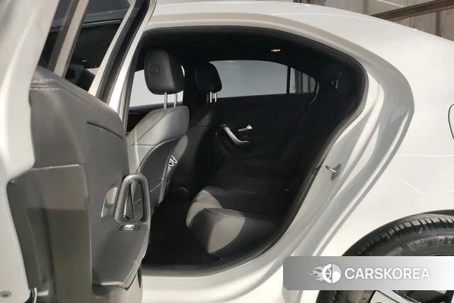 Mercedes-Benz A-Class 2023 Белый из Китая, фото 4