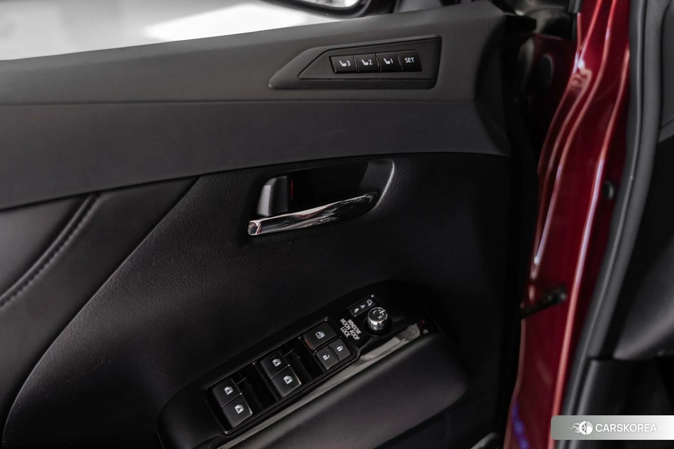 Toyota Alphard 2021 Красный из Китая, фото 4