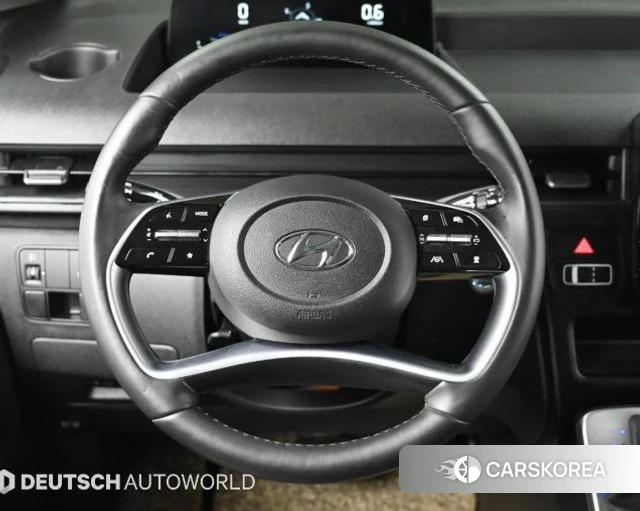 Hyundai Staria 2023 Серый из Кореи, фото 4