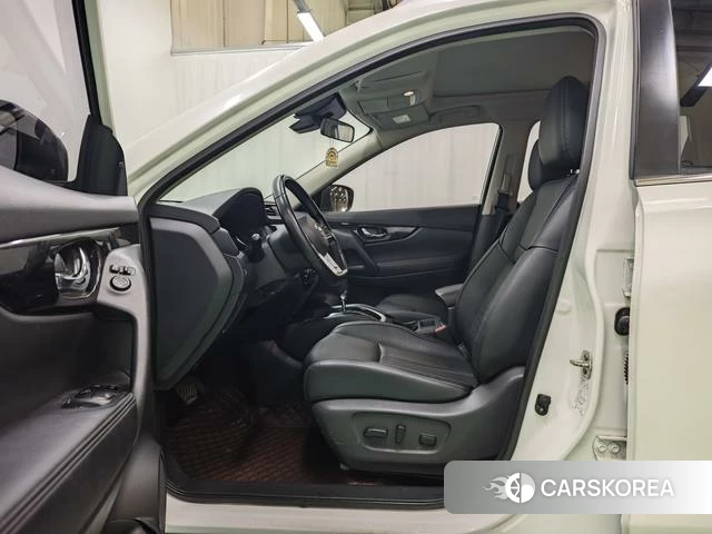 Nissan X-Trail 2021 Белый из Китая, фото 4
