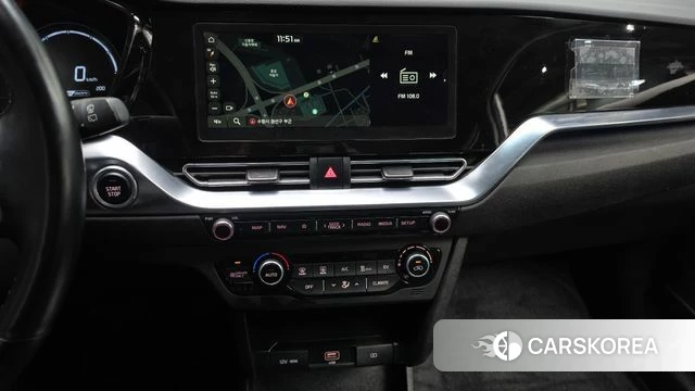 Kia Niro Plus 2022 Серебряный из Кореи, фото 4