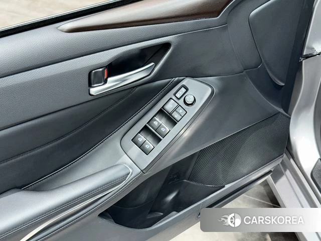Toyota Avalon 2021 Серебристо-серый из Китая, фото 4