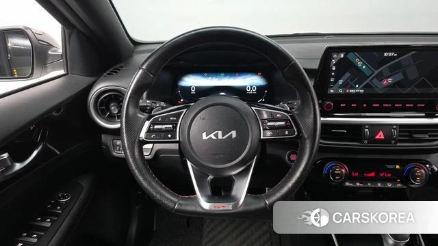 Kia The New K3 2nd generation 2022 Белый из Кореи, фото 4