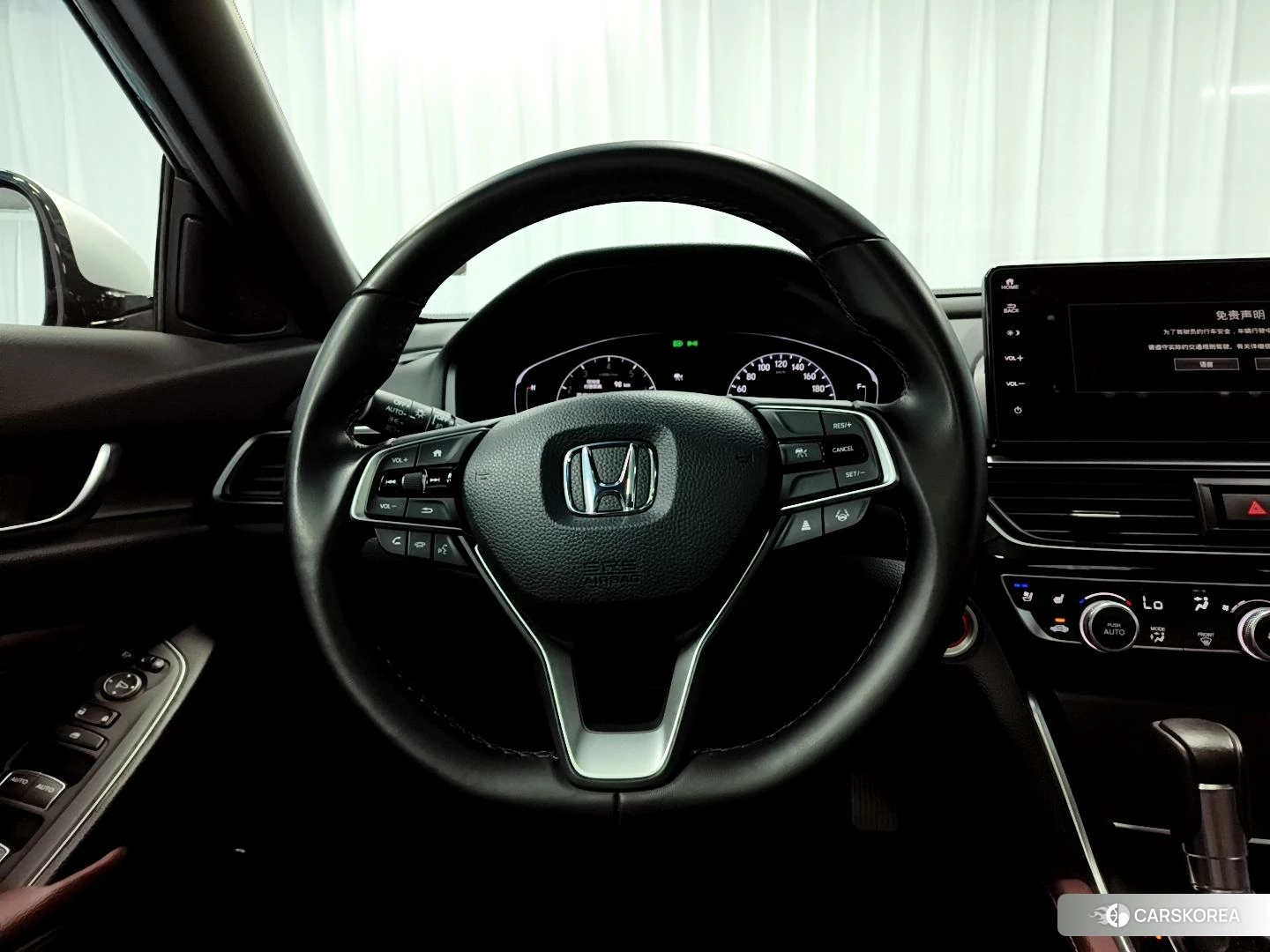Honda Inspire 2021 Серебристо-серый из Китая, фото 4