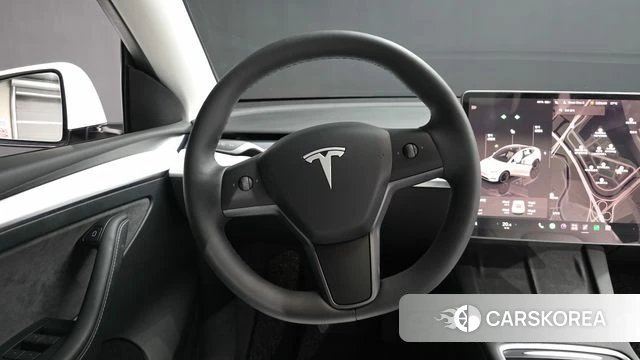 Tesla Model Y 2024 Белый из Кореи, фото 4