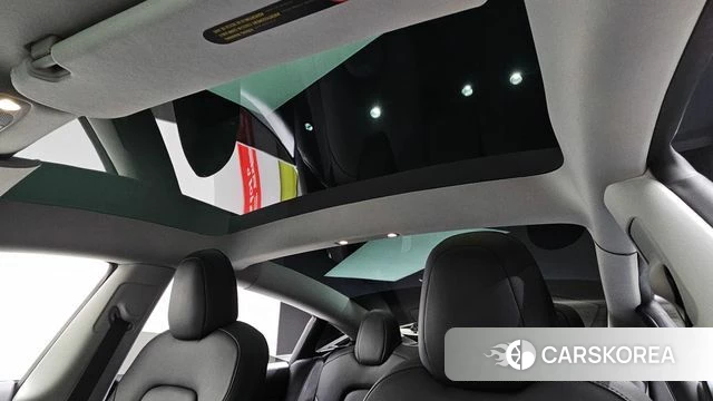 Tesla Model 3 2021 Белый из Кореи, фото 4