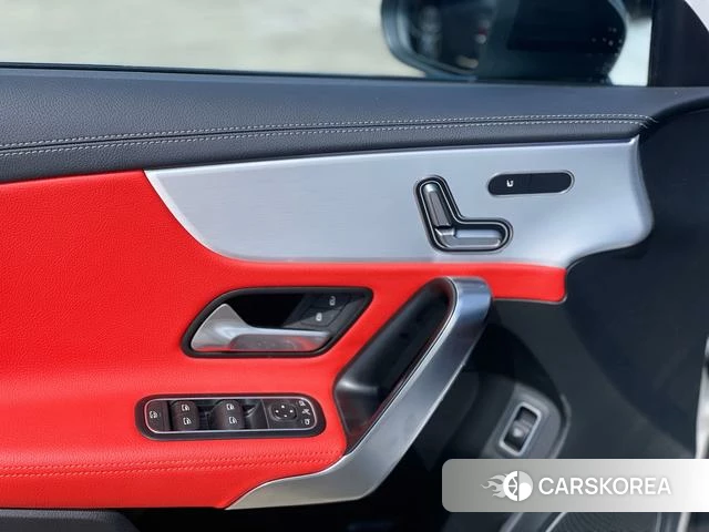 Mercedes-Benz AMG A-Class 2025 Белый из Китая, фото 4