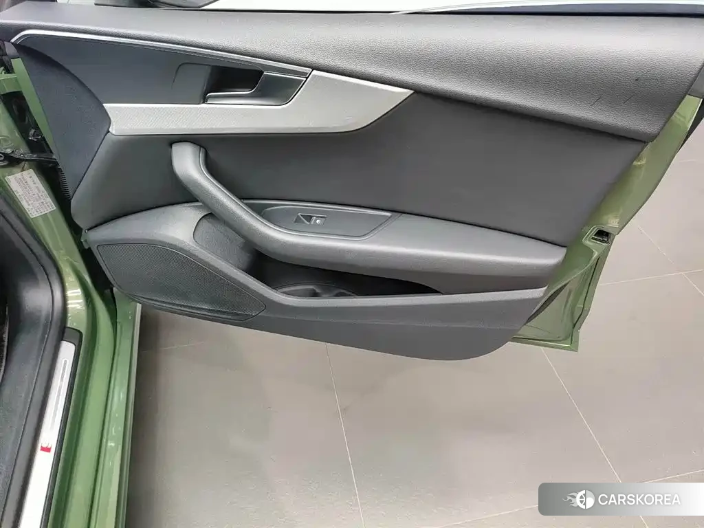 Audi A5 2021 Зеленый из Китая, фото 5
