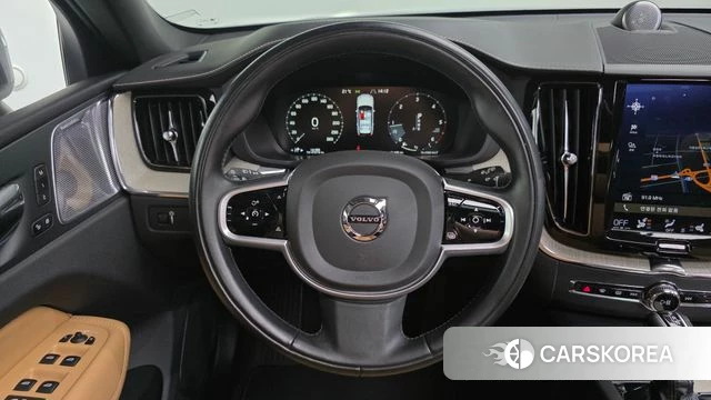 Volvo XC60 second Generation 2018 Серый из Кореи, фото 4
