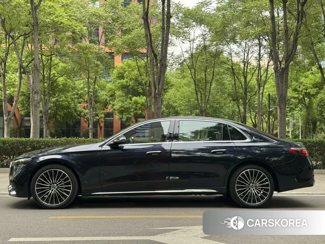 Mercedes-Benz E-Class 2024 Синий из Китая, фото 4