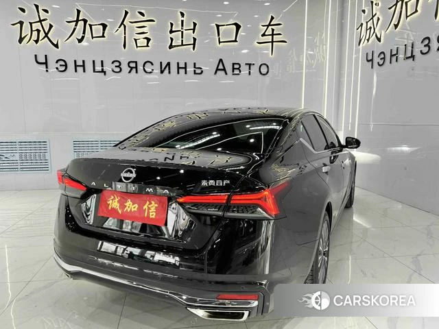 Nissan Altima 2023 Черный из Китая, фото 4