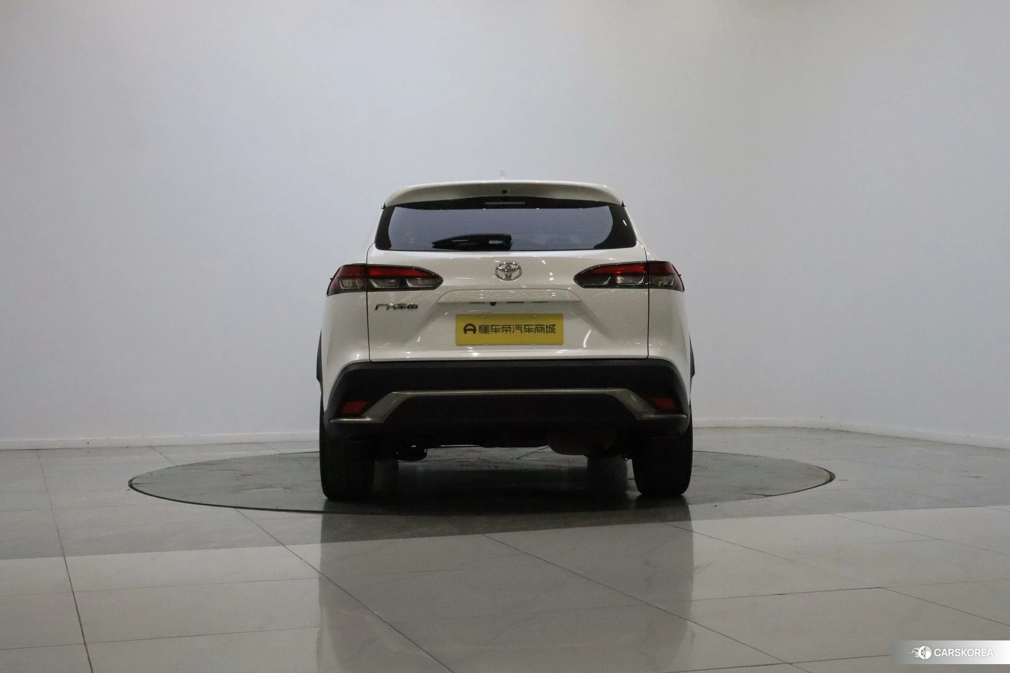 Toyota Frontlander 2022 Белый из Китая, фото 4
