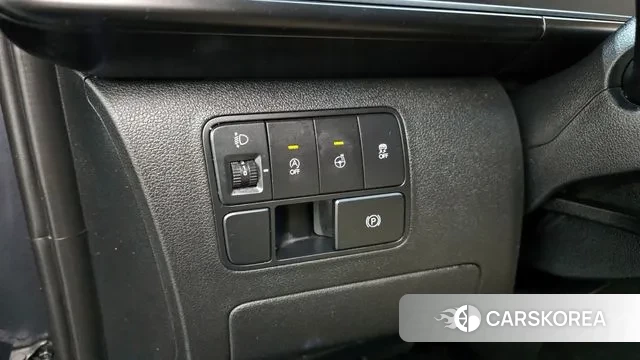 Hyundai Staria 2023 Серый из Кореи, фото 4