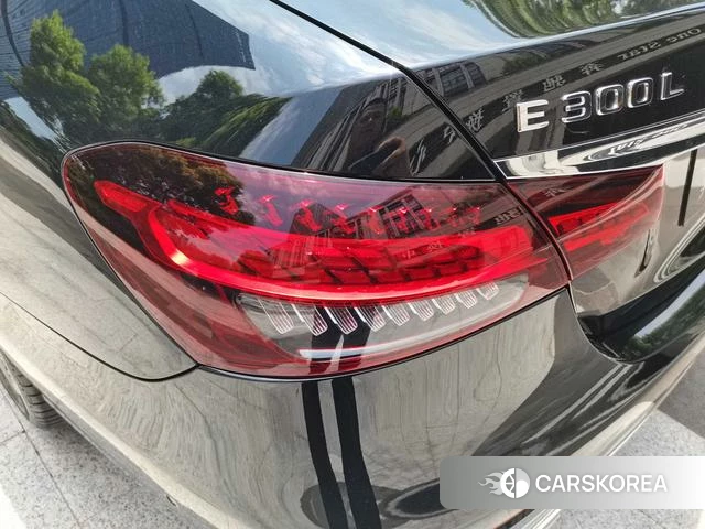 Mercedes-Benz E-Class 2022 Черный из Китая, фото 4