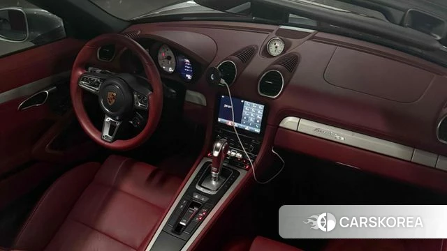 Porsche 718 Boxster 2021 Серебристо-серый из Кореи, фото 4