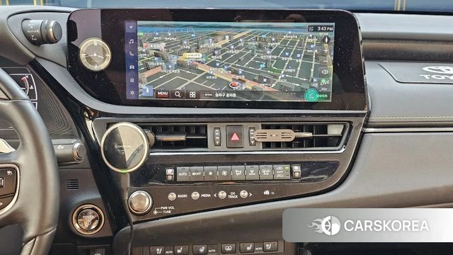 Lexus ES300h 7th generation 2025 Серый из Кореи, фото 4