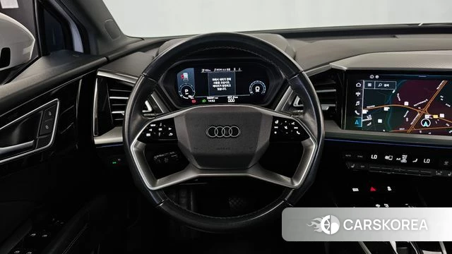 Audi Q4 e-Tron (F4) 2022 Белый из Кореи, фото 4