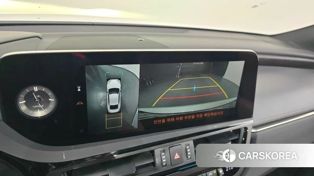 Lexus ES300h 7th generation 2026 Белый из Кореи, фото 4