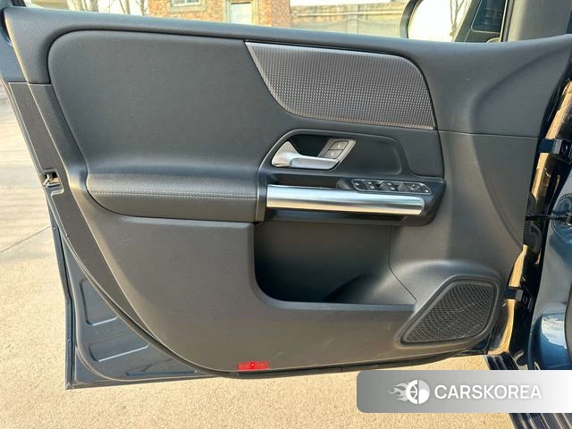 Mercedes-Benz B-class 2021 Синий из Китая, фото 4