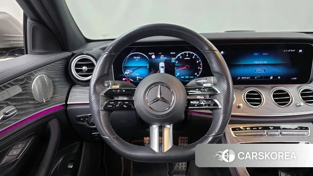 Mercedes-Benz E-Class W213 2022 Песочный из Кореи, фото 4