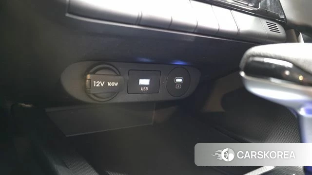 Hyundai The New Avante (CN7) 2024 Белый из Кореи, фото 4