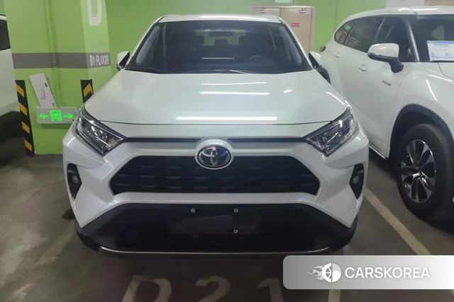 Toyota RAV4 2024 Белый из Китая, фото 4