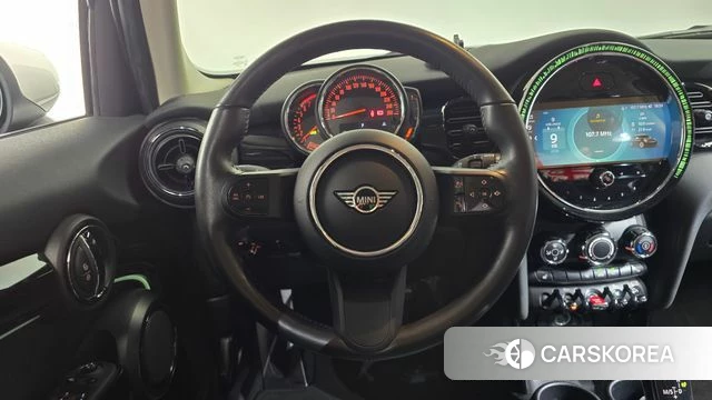 Mini Cooper 2022 Серебристо-серый из Кореи, фото 4
