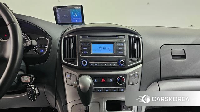 Hyundai The New Grand Starex 2021 Серебристо-серый из Кореи, фото 4