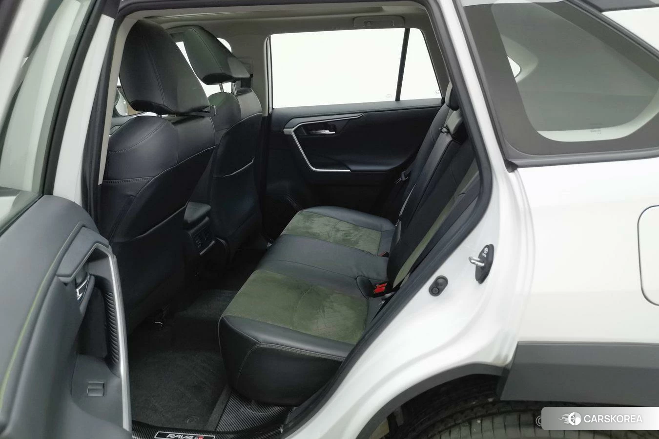 Toyota RAV4 2023 Белый из Китая, фото 4