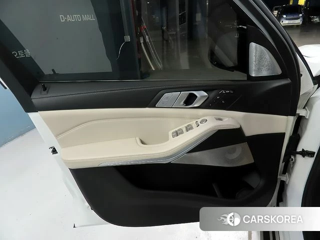 BMW X7 (G07) 2021 Белый из Кореи, фото 4