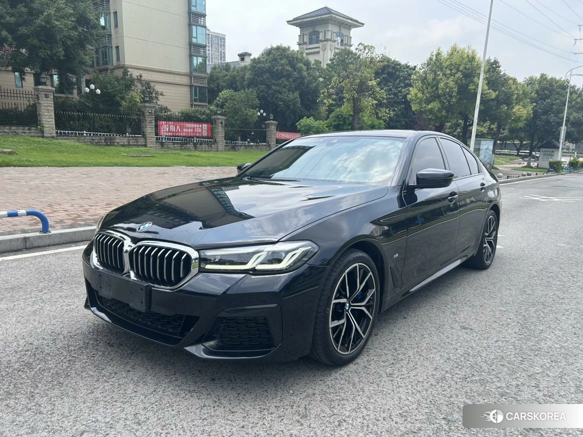 BMW 5 series 2021 Черный из Китая, фото 4