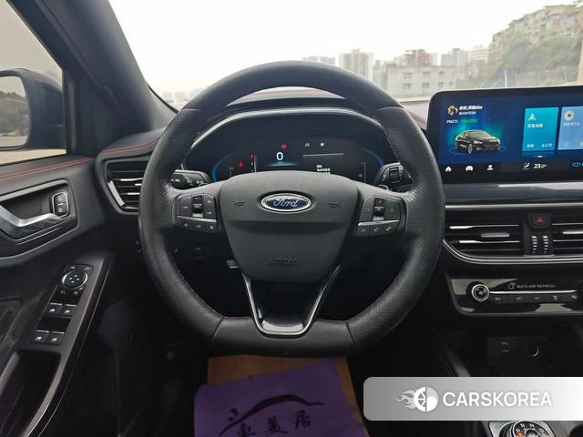 Ford Focus 2021 Черный из Китая, фото 4