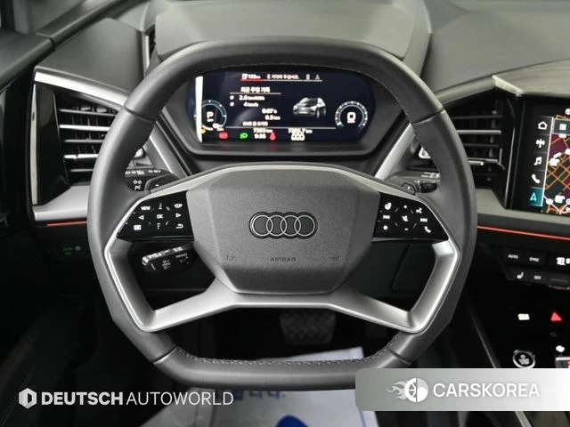Audi Q4 e-Tron (F4) 2026 Белый из Кореи, фото 4