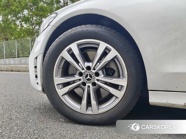 Mercedes-Benz C-class 2021 Белый из Китая, фото 4