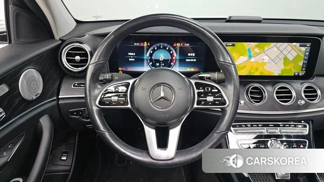 Mercedes-Benz E-Class W213 2019 Белый из Кореи, фото 4