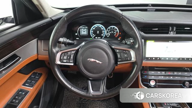 Jaguar XF (X260) 2019 Белый из Кореи, фото 4